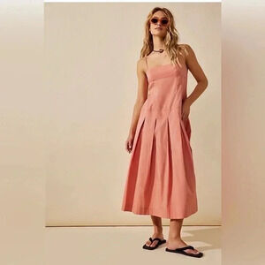 Elegant Pink Midi Dress